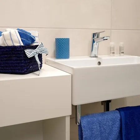 Seaside Jem Bed & Breakfast 4*